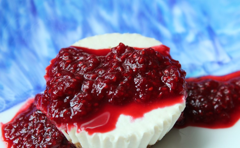 Vegan Macadamia Nut Cheesecake with Raspberry&nbsp;Sauce