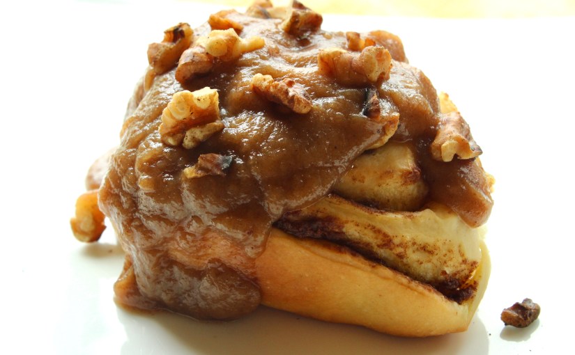 Valentine’s Day Vegan Date Caramel Sticky Buns -refined sugar&nbsp;free